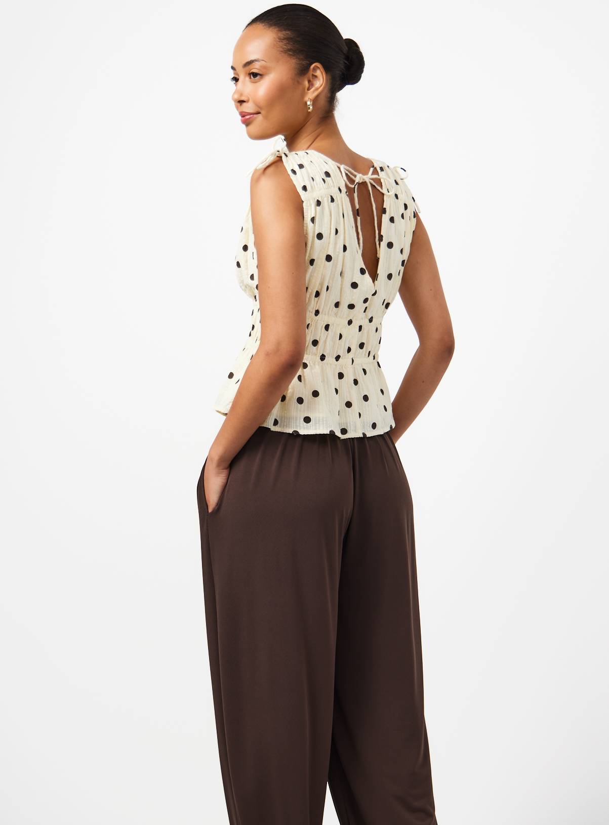 Light Yellow Polka Dot Print Seersucker Sleeveless Shirred Top 12 - Image 4